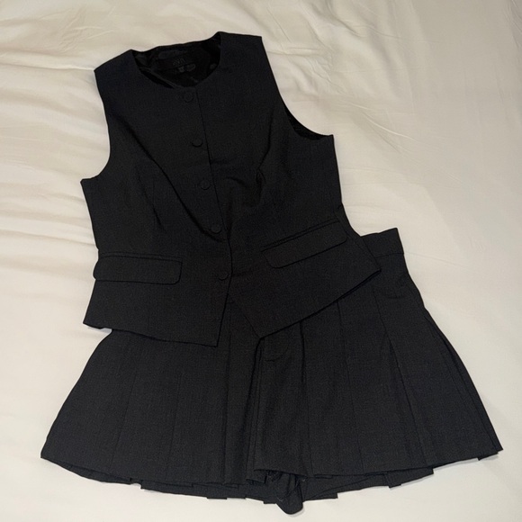 Zara two piece set - Picture 2 of 9